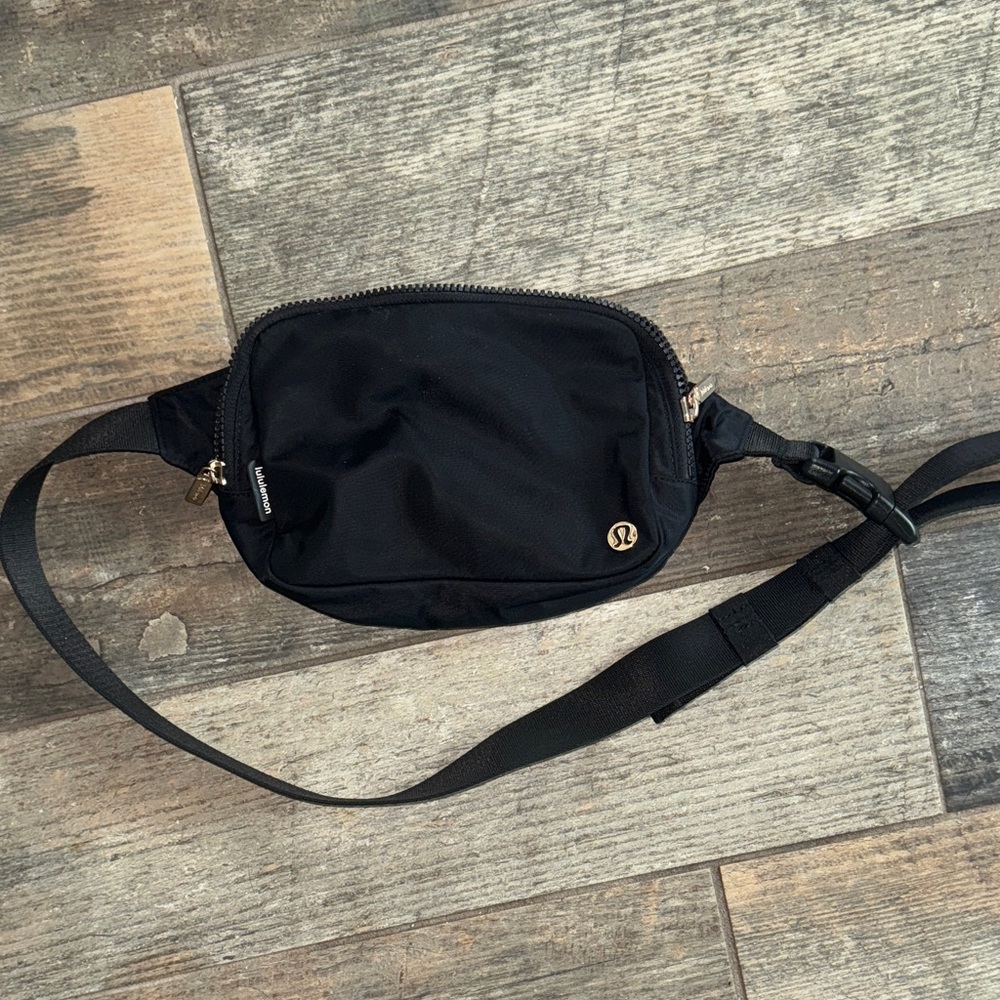 lululemon Black and Gold Belt Bag